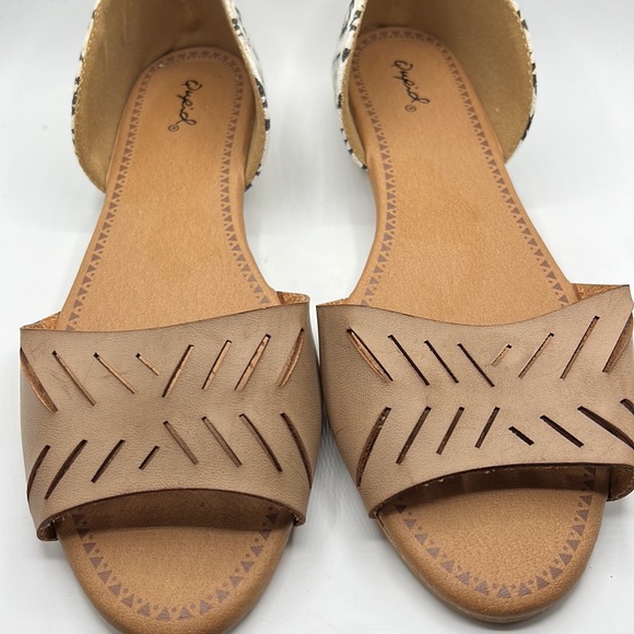 Woman’s Boho Sandals - Picture 8 of 8